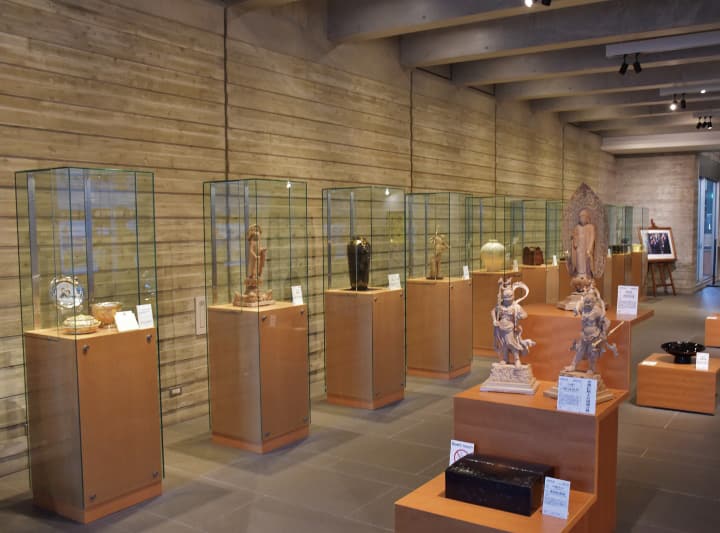 photo:Gallery of Kyoto Traditional Arts & Crafts