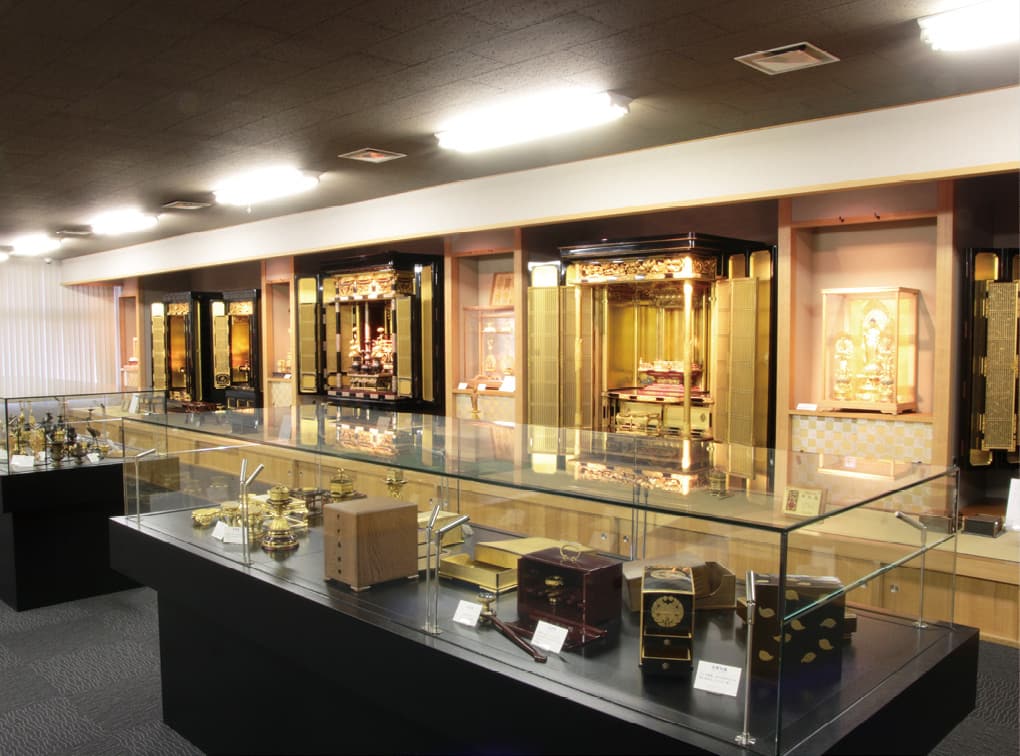photo:Kyoto Household Buddhist Altars Museum