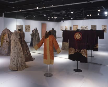 photoWestern clothes featuring Japanese patterns/Photo: Kazuo Fukunaga