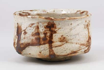 photoMarbled Shino tea bowl known as “Moko”