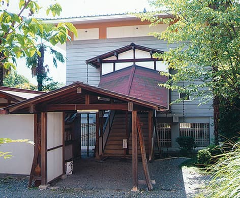 清凉寺霊宝館